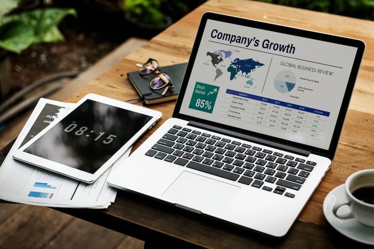 Branded Traffic: Meaning, Benefits, Measurement, and SEO Strategies